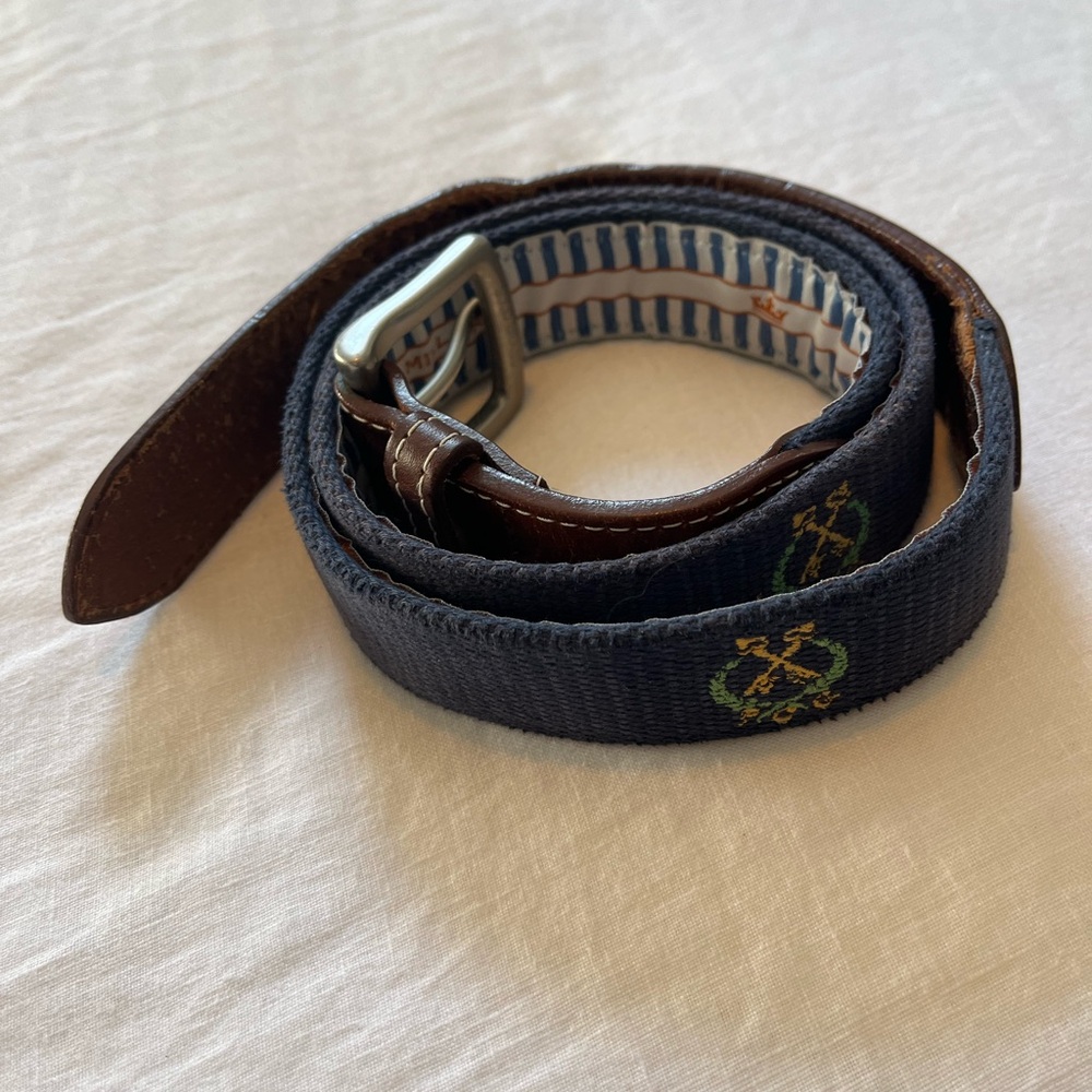Peachtree Golf Club stitched belt, size 34 belt (ideal for size 30-32 waist).